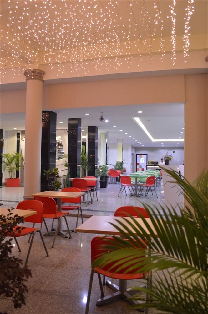 D Ewhitte Hotel Pekanbaru